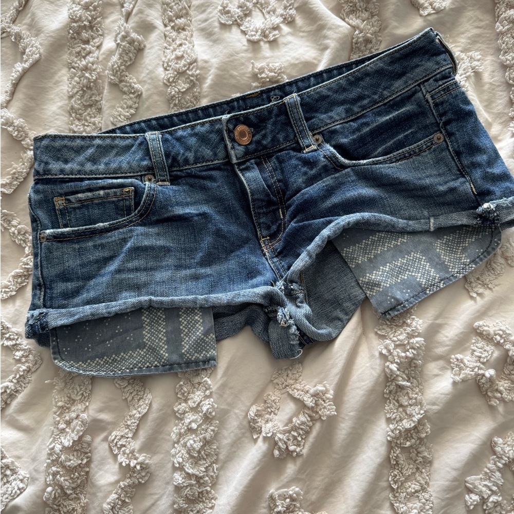 American Eagle Outfitters Blue Jean Shorts Distressed Frayed Hem